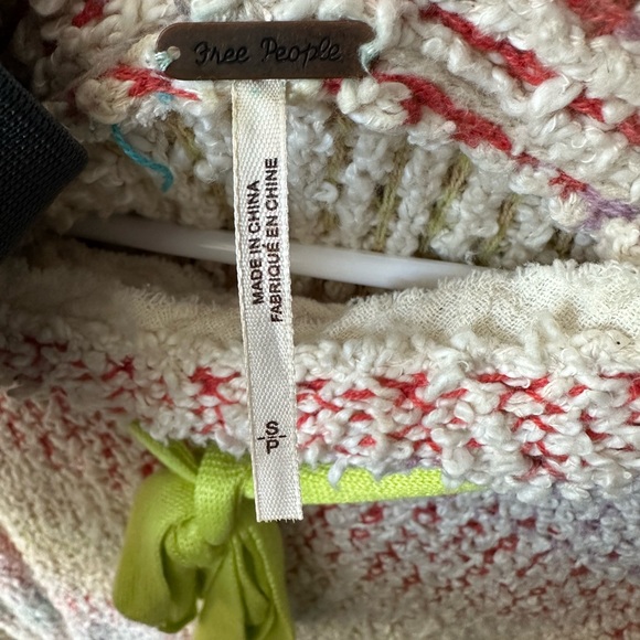 Free People Sweater. Multicolor. Size - small. - Picture 3 of 3